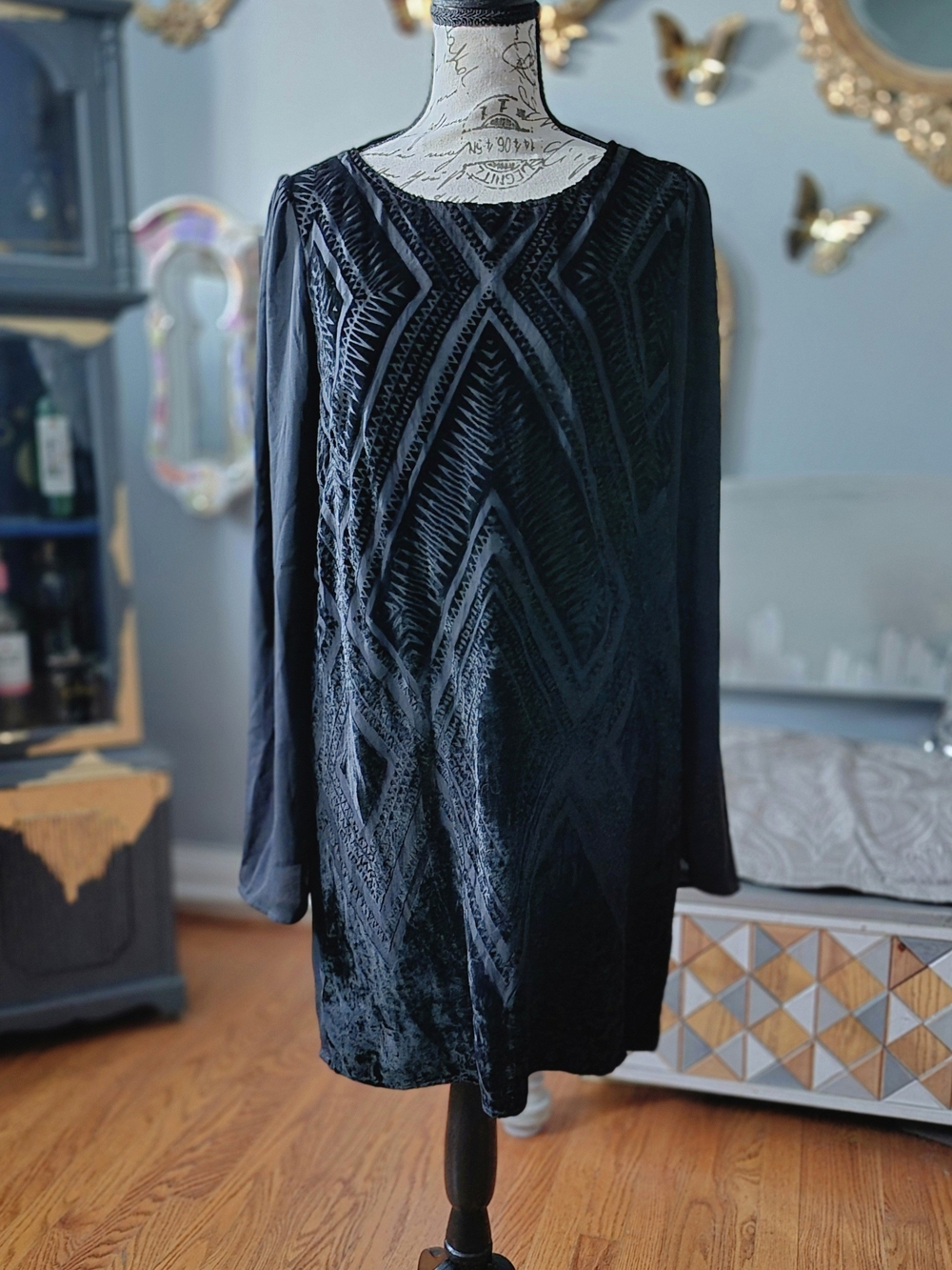 NWT Express Casual Goth Girl Black Velvet Patterned Long Sleeve Dress Medium
